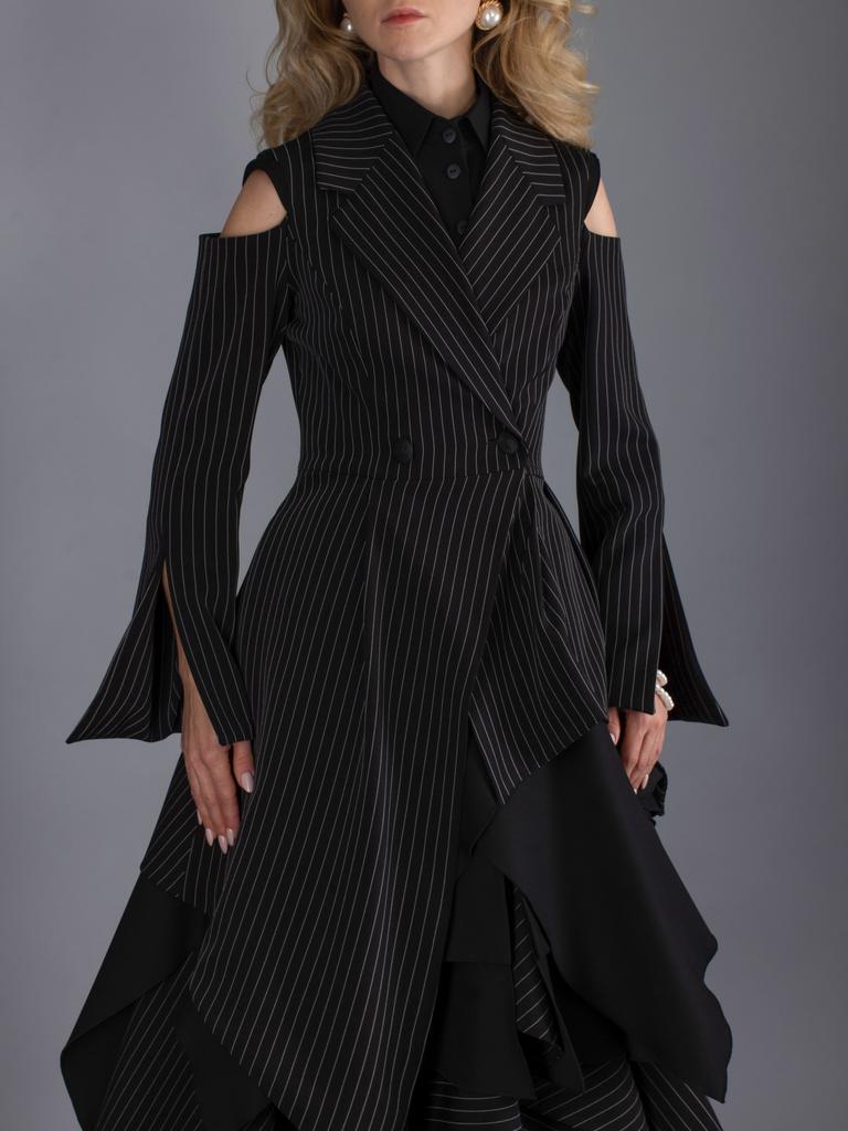 Асимметричный жакет (черная костюмная полоска)