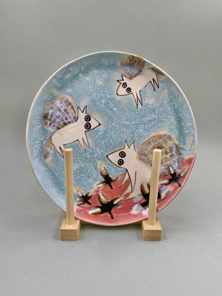 Тарелка с крылатыми лошадками