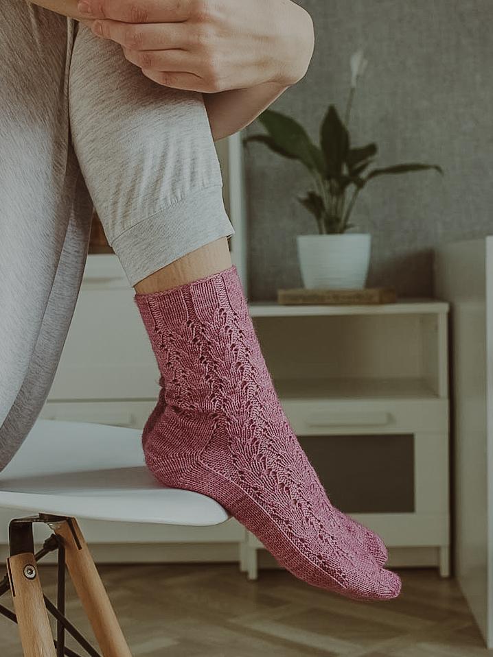 Akebia socks