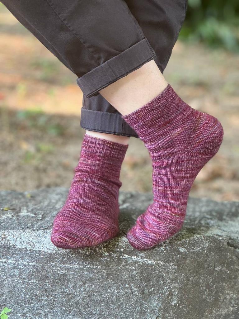 SIMPLE MAY SOCKS