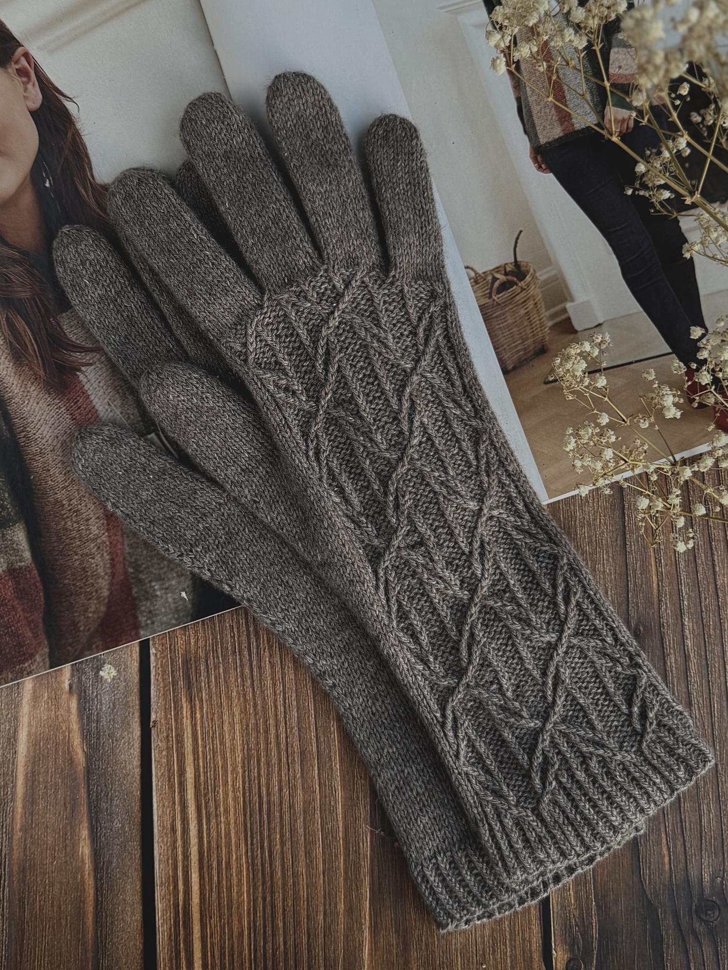 Перчатки женские