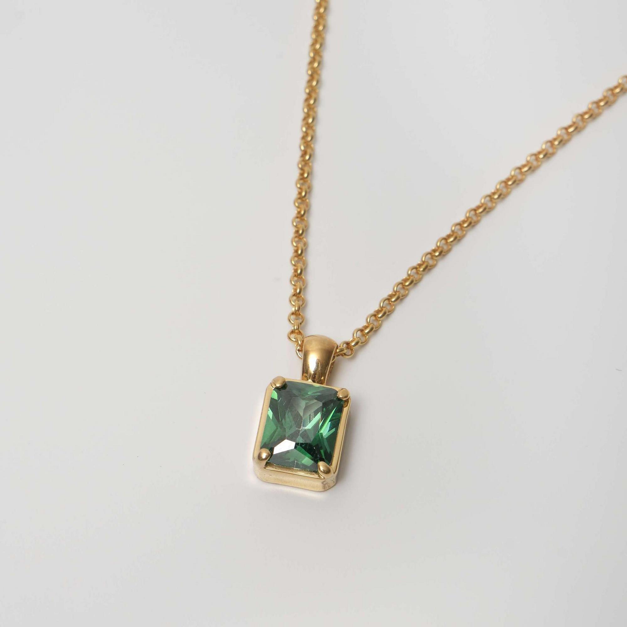 Подвеска ORTONA с изумрудным фианитом