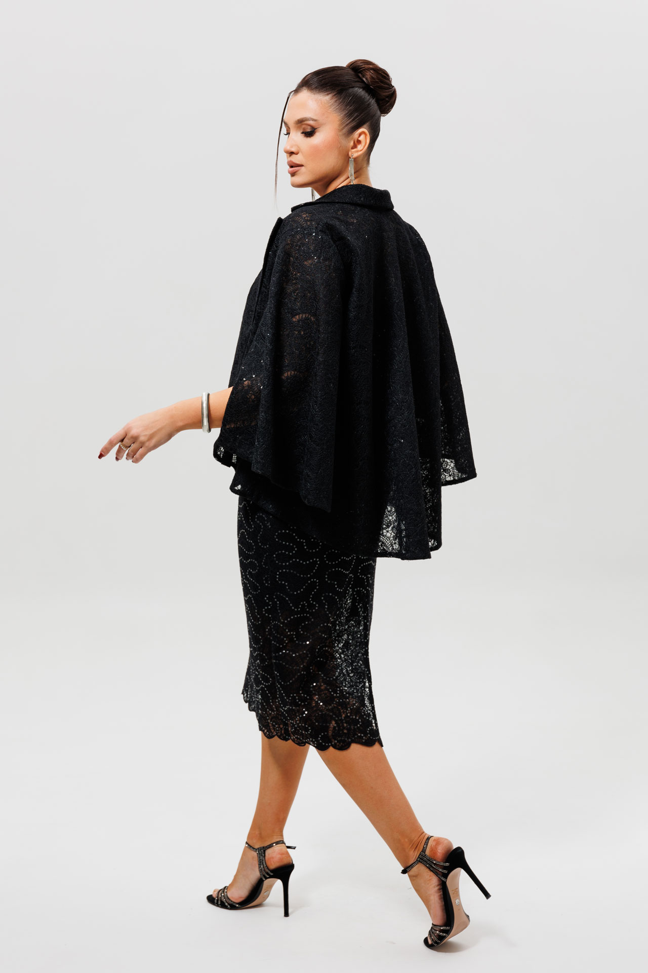 Костюм черный кружевной с кейпом, топом и юбкой арт. 1286/1