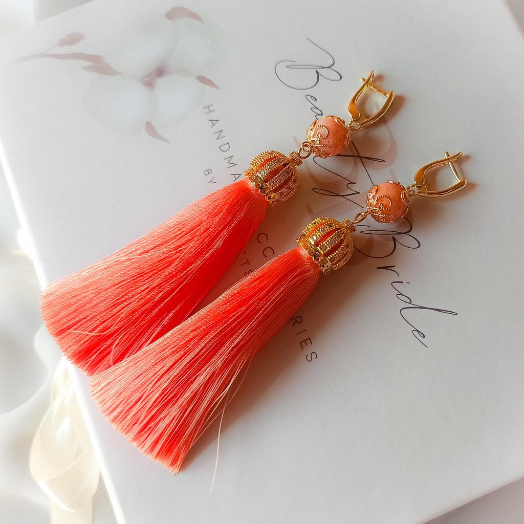 Коралловые серьги-кисточки