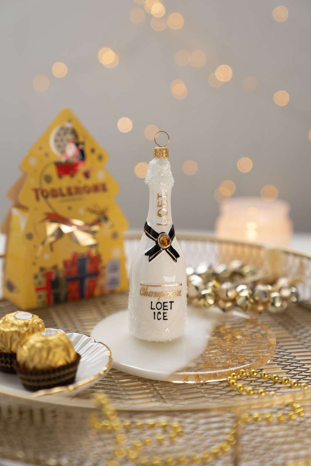 Бутылочка шампанского