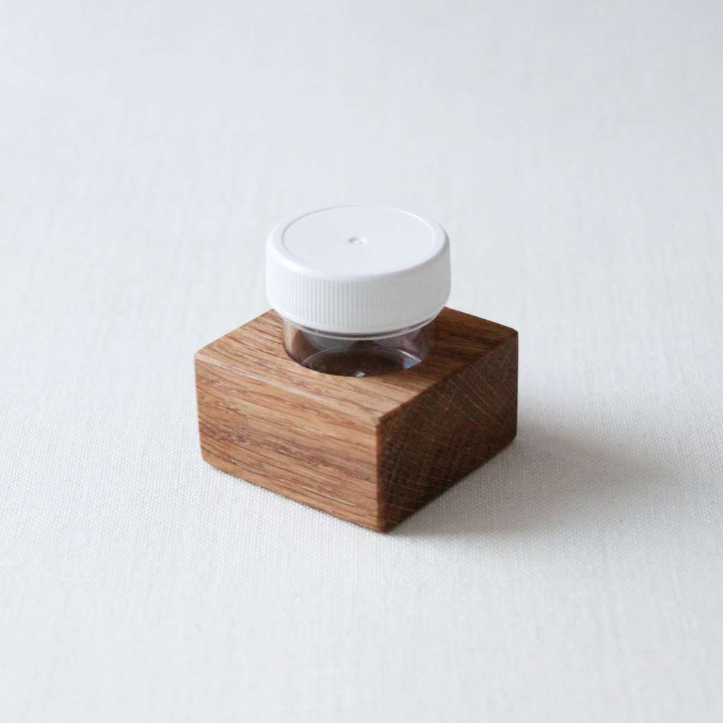 Тушница "Дуб" с одной большой баночкой