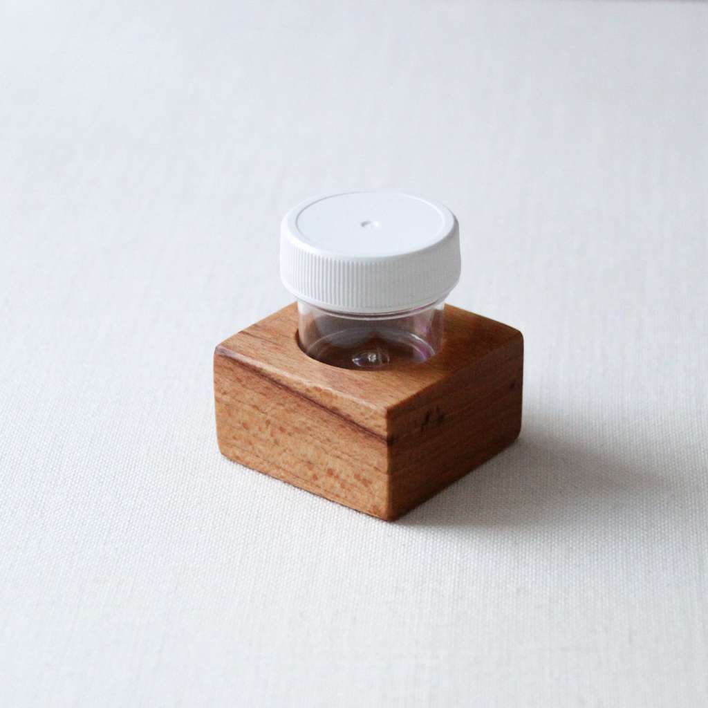 Тушница "Бук" с одной большой баночкой