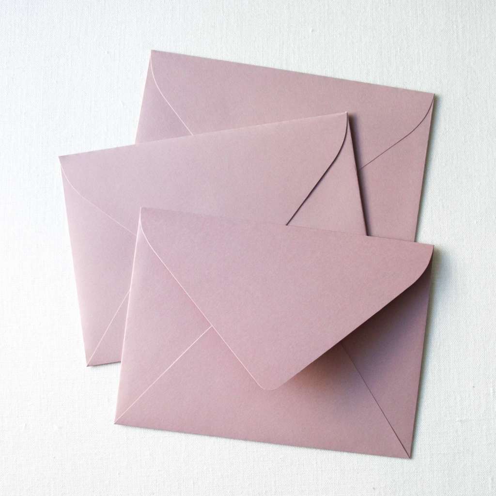 Конверт из дизайнерской бумаги Old rose