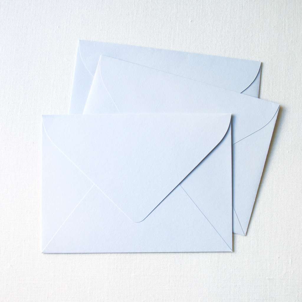 Конверт из дизайнерской бумаги Pastel blue