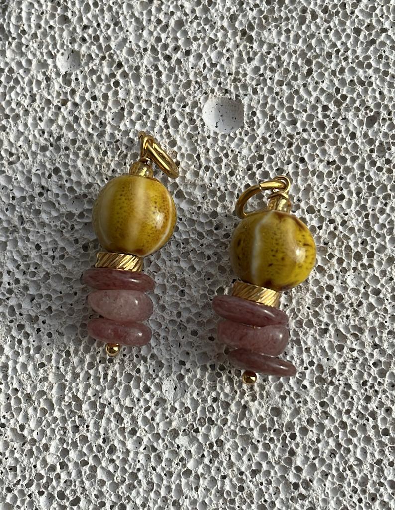 Подвески из кварца и керамики