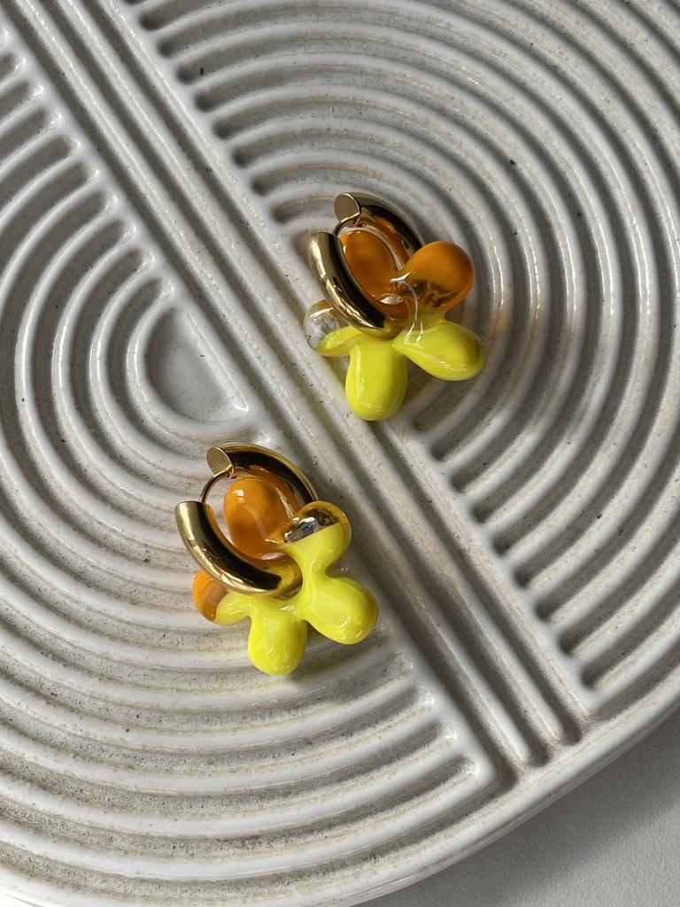 Серьги базовые с подвесками-цветочками