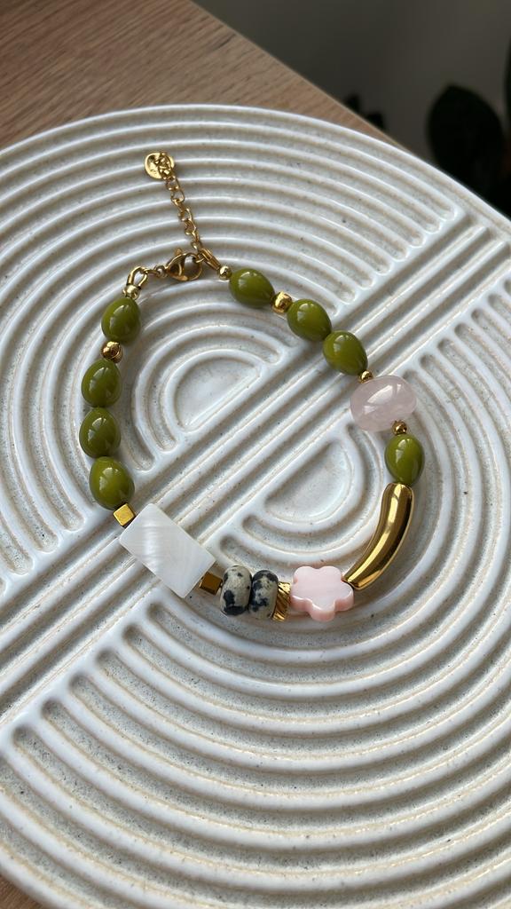 Браслет Пион