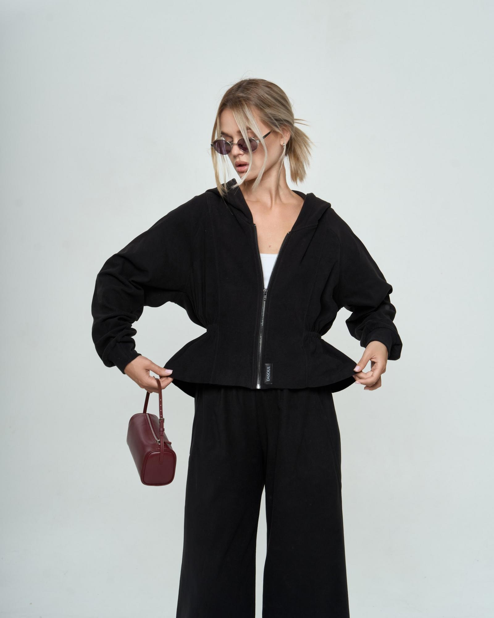 Худи с баской Black