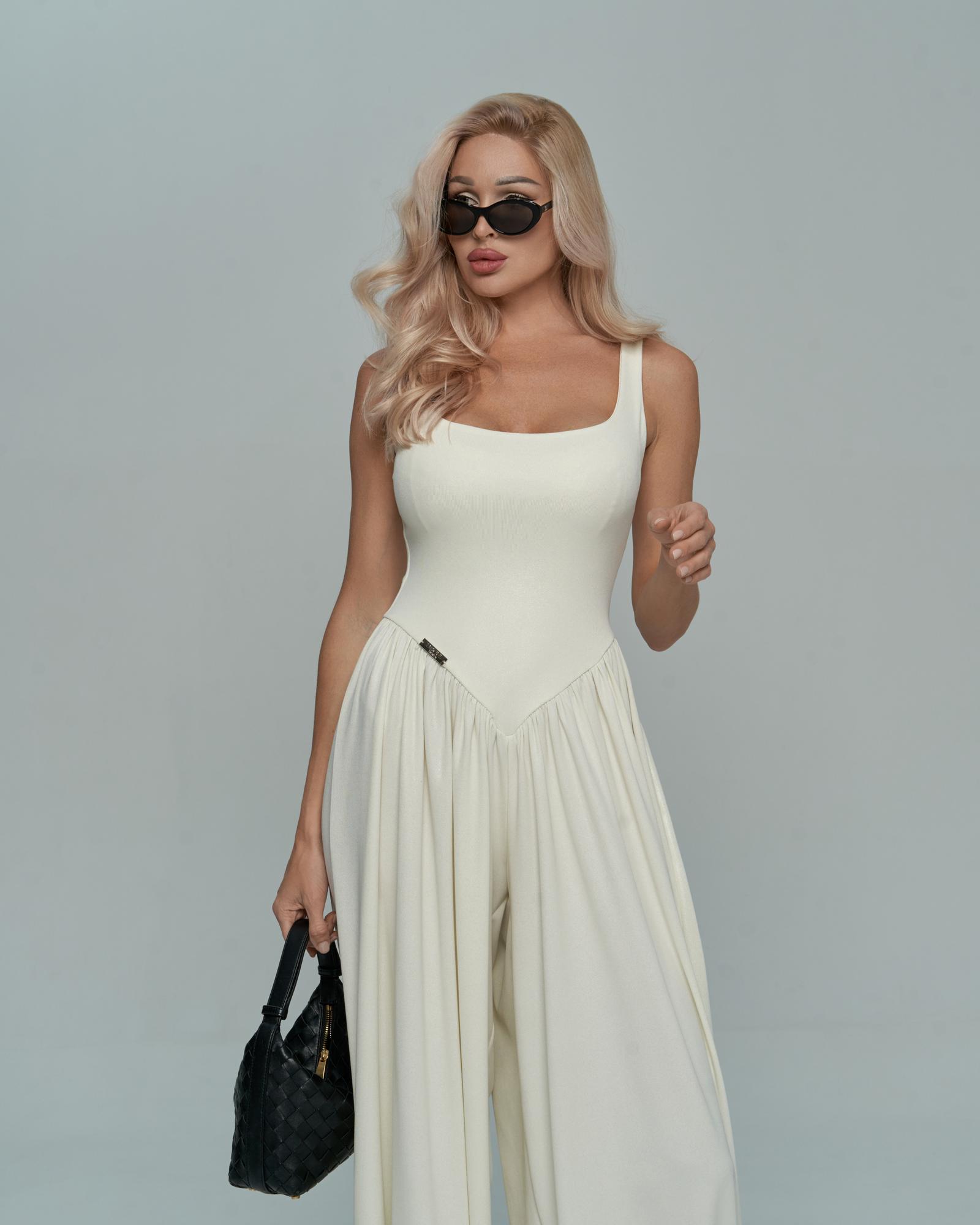 Комбинезон сливочный