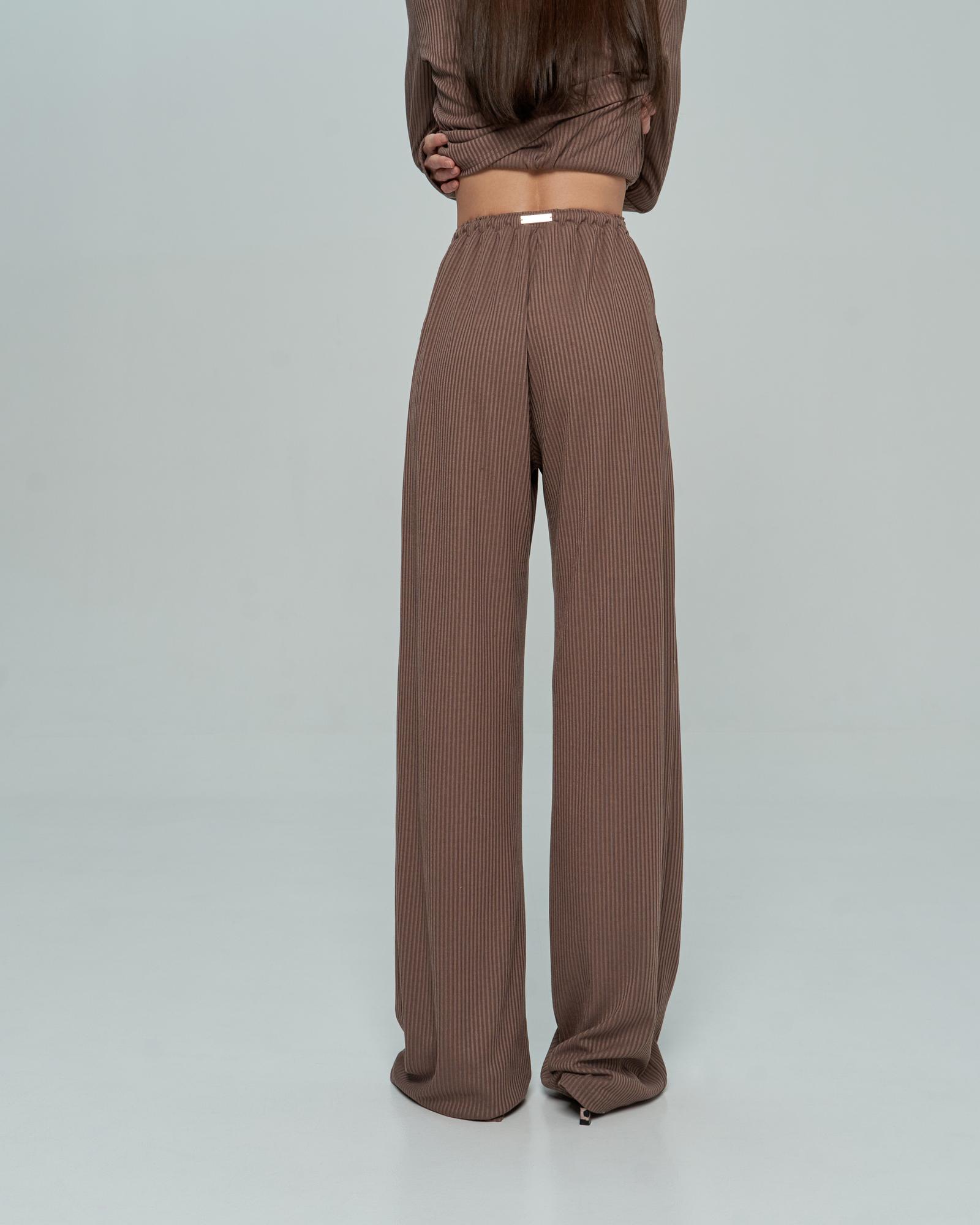 Брюки коричневые