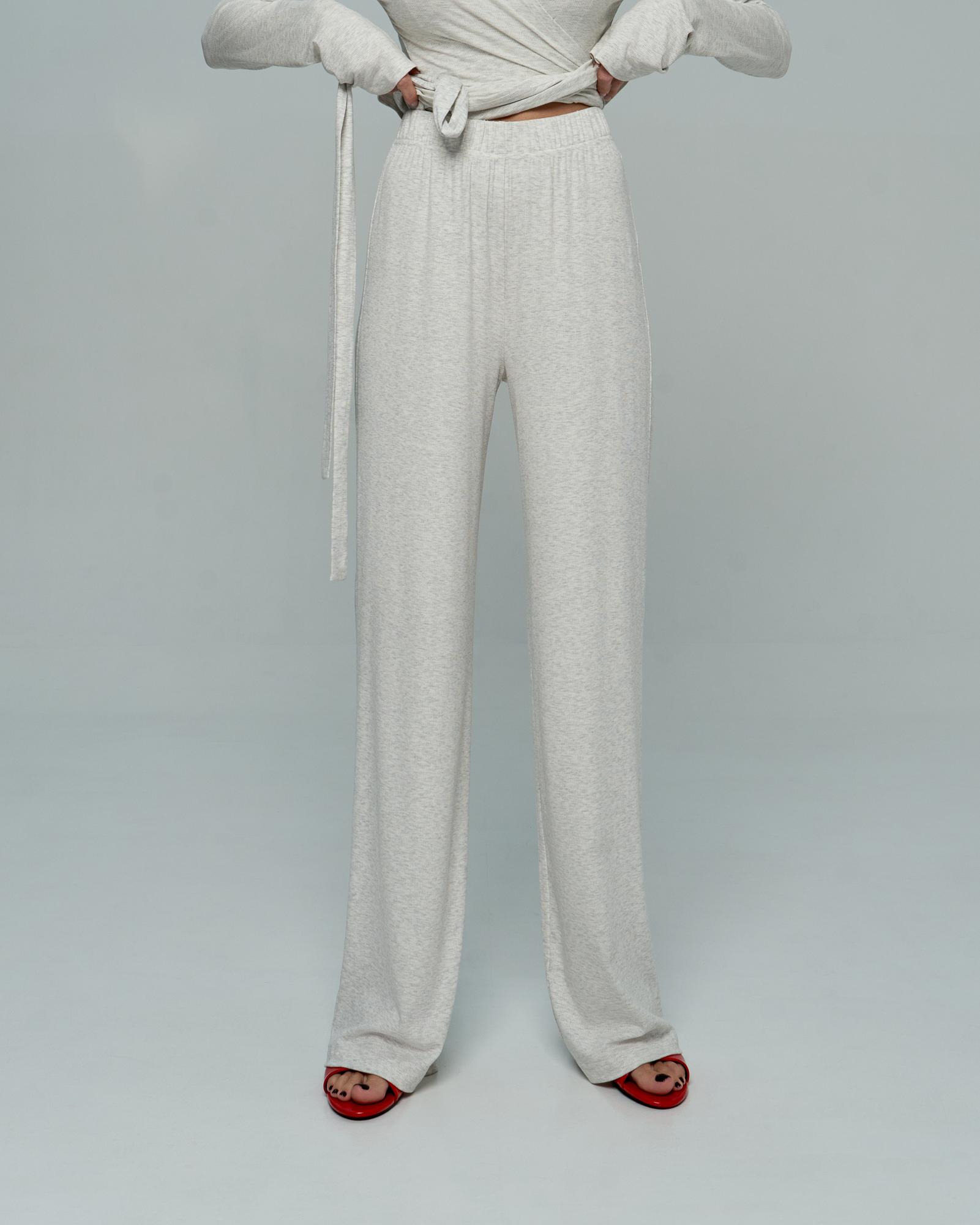 Брюки серые лапша