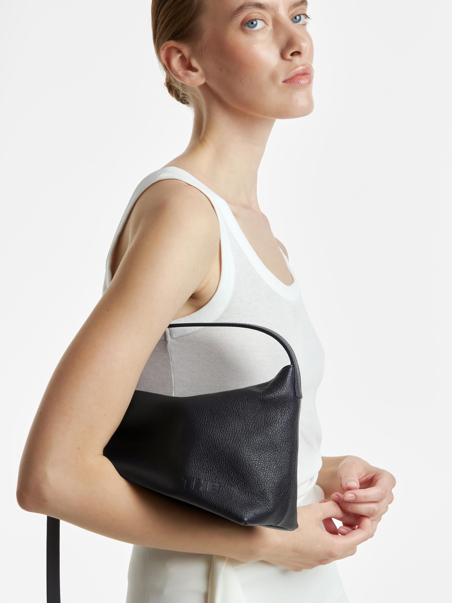 THE COMMA BLUEBERRY NIGHTS