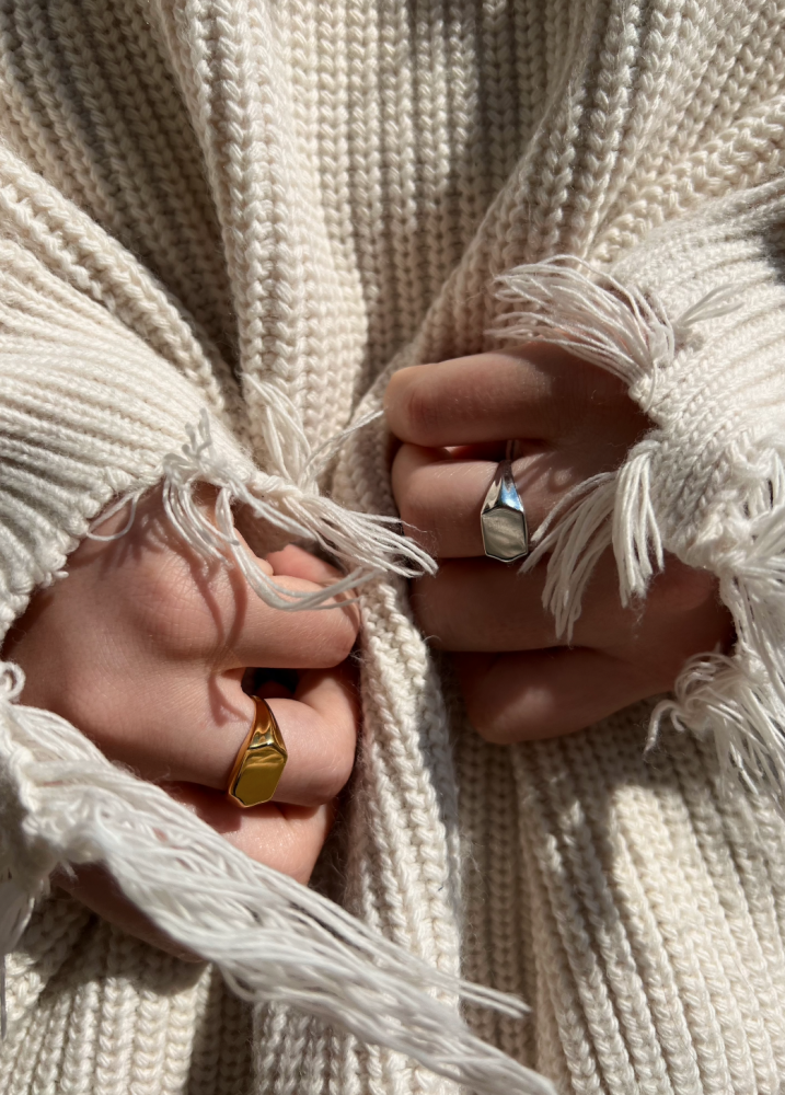 Печатка Дафна большая в покрытии золотом