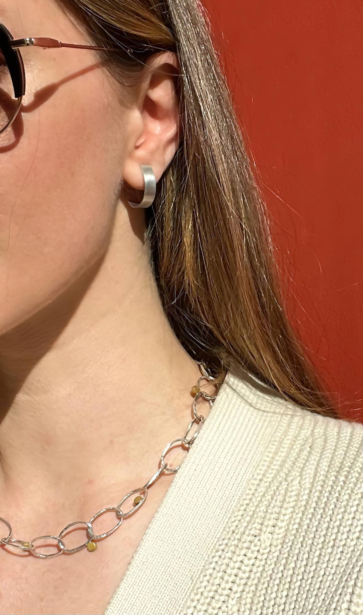 Моносерьга полукруг базовая