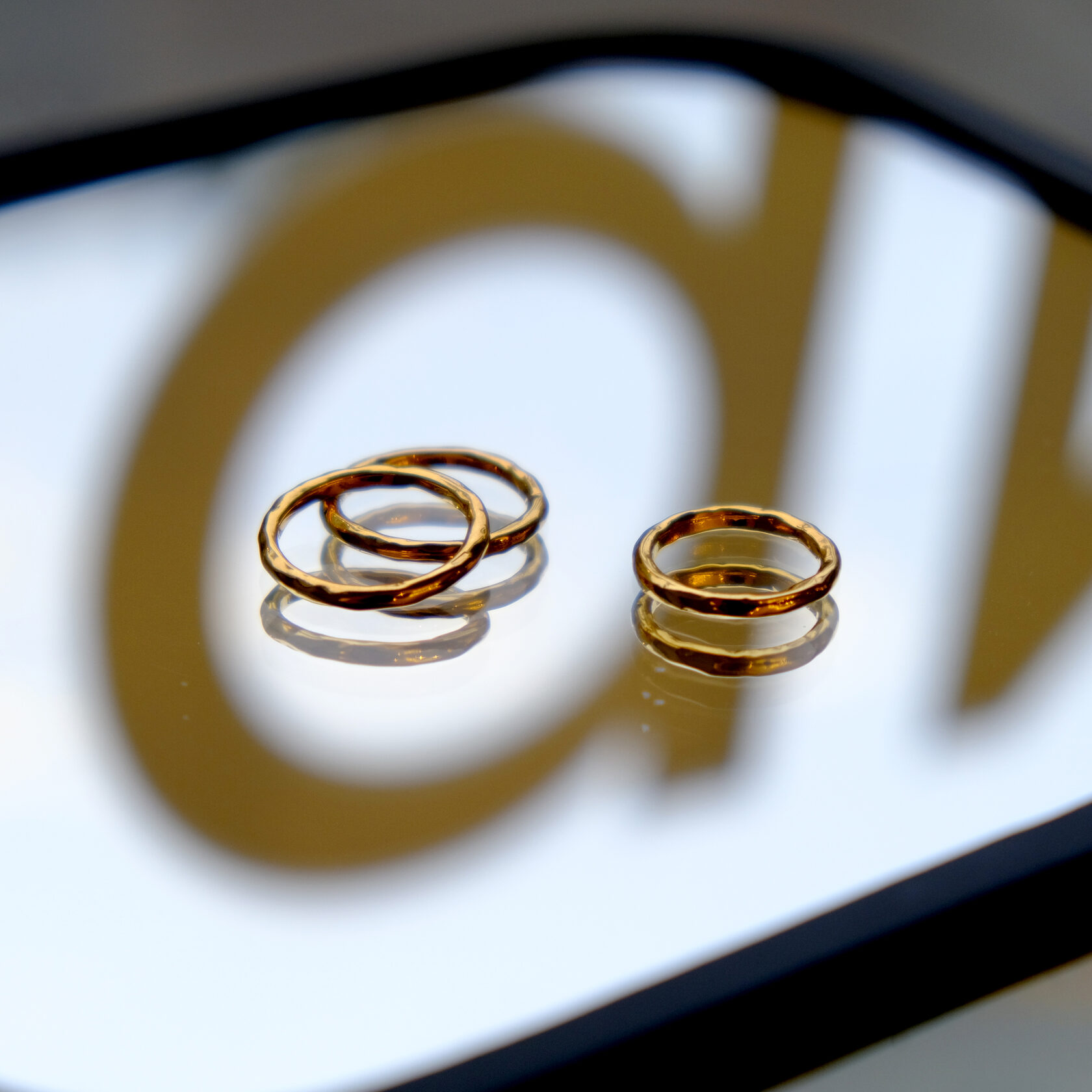 Кольцо битое тонкое S, позолота