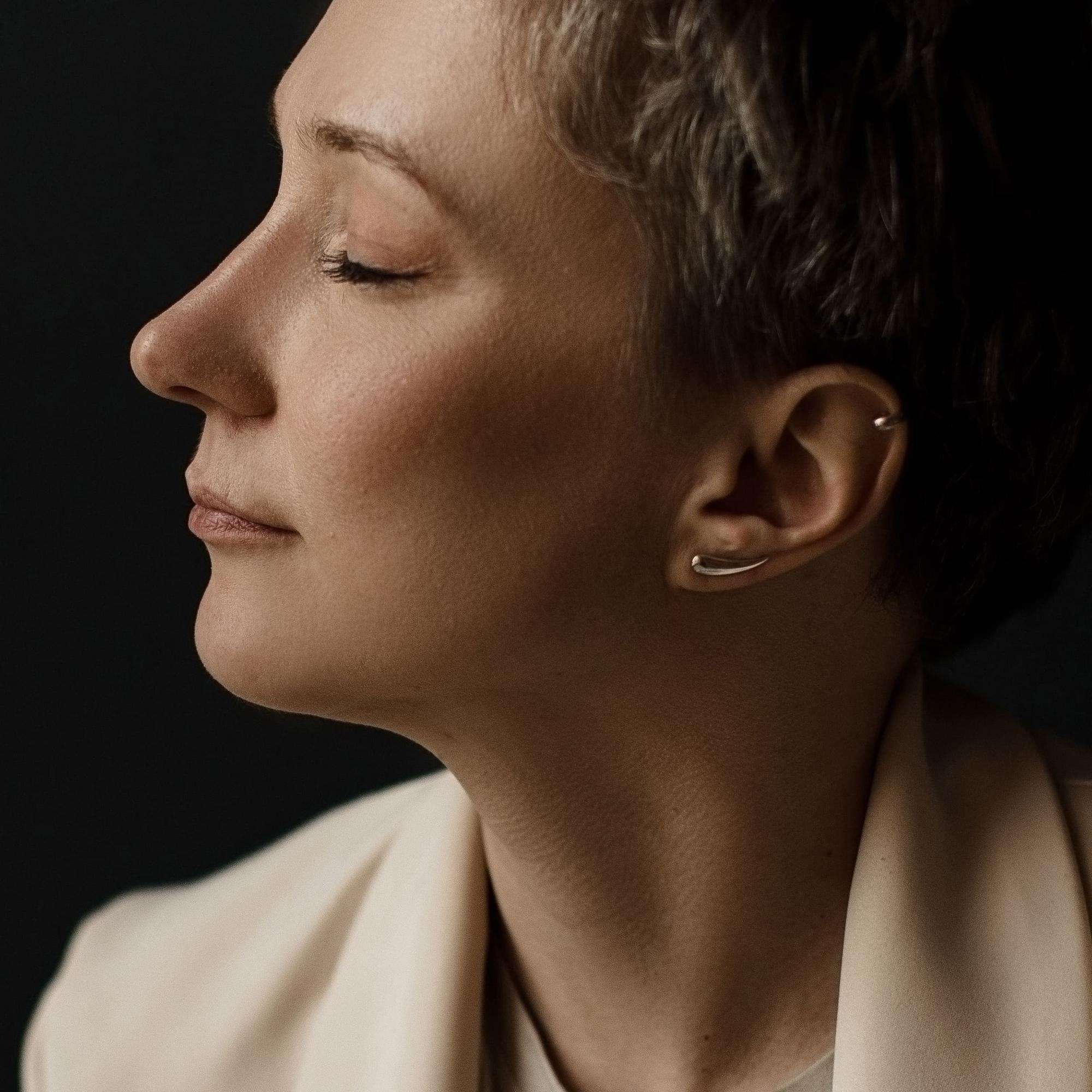 Клаймбер Большая запятая (Virgola grande) на левое ухо серебро