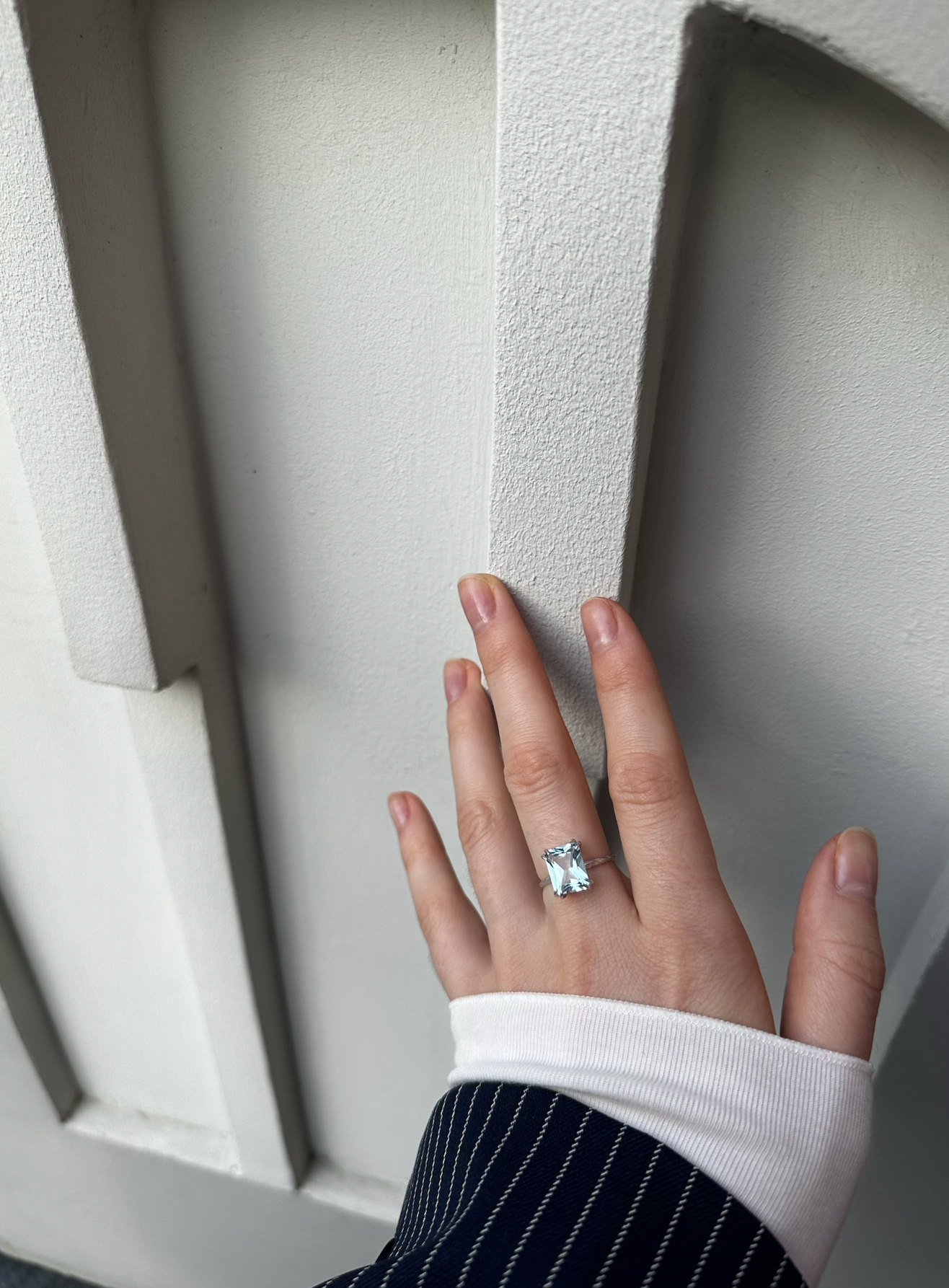 Кольцо кристальная классика - Crystal Classic с голубым топазом