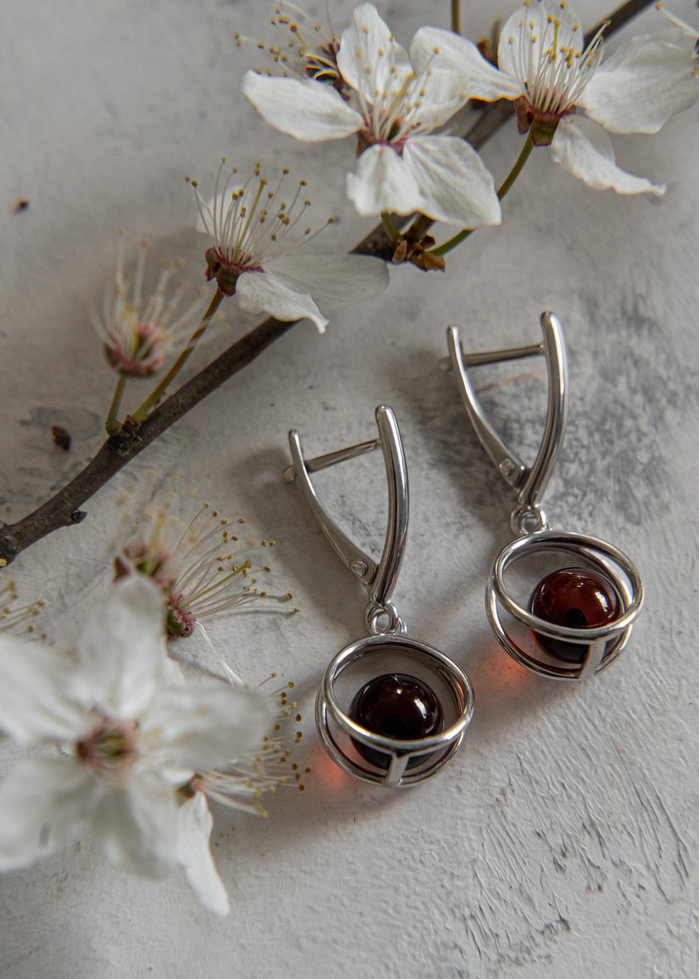 Серьги E10006RV с вишневым янтарем