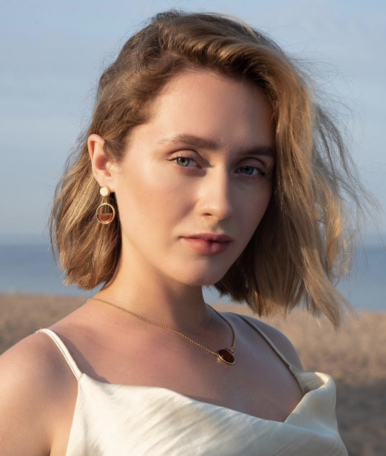 Серьги с натуральным молочным янтарем E9204ZO