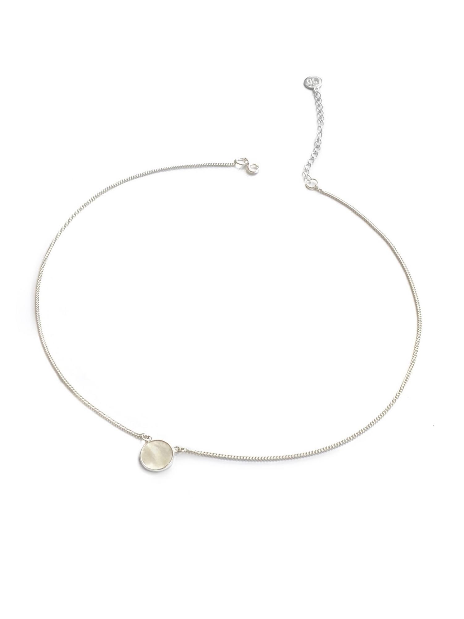 Колье-чокер с перламутром