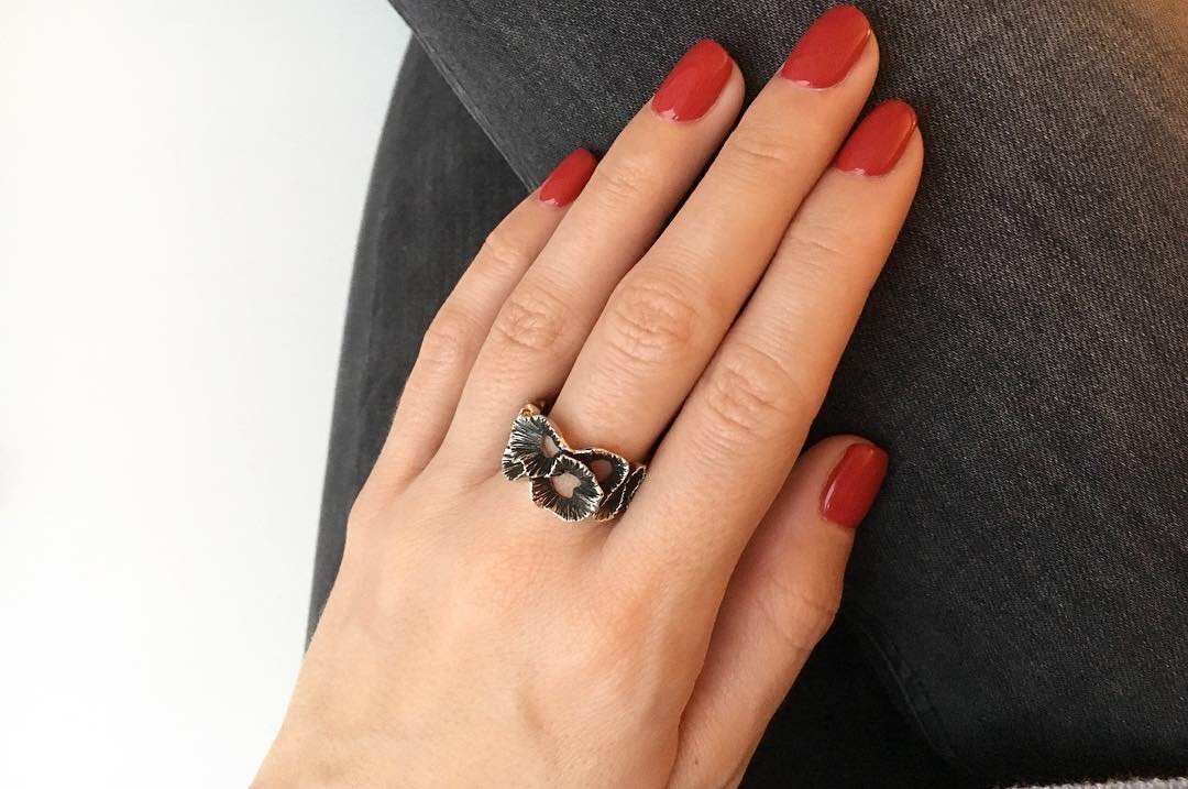 Кольцо Коралл с чернением