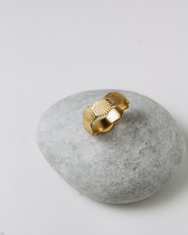 Кольцо "Фрагменты ракушек" позолота