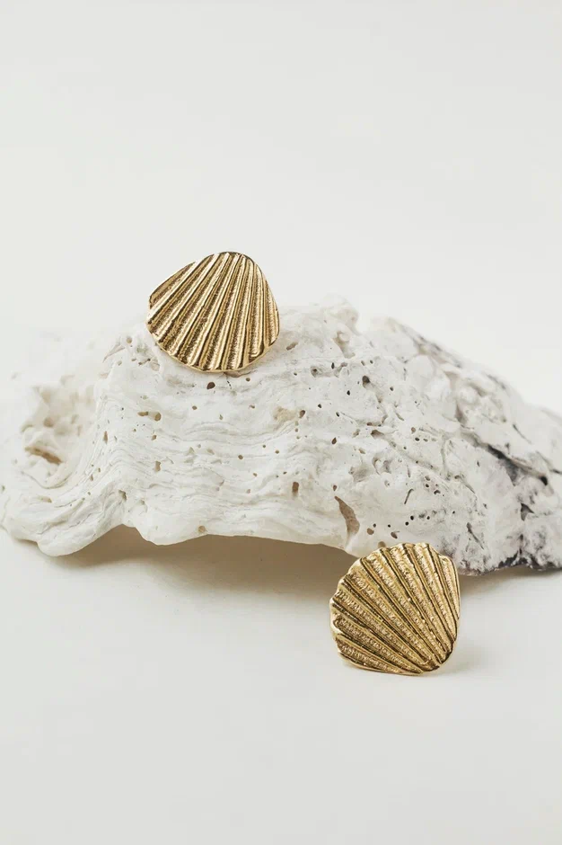 Серьги-пусеты "Отпечаток ракушки"