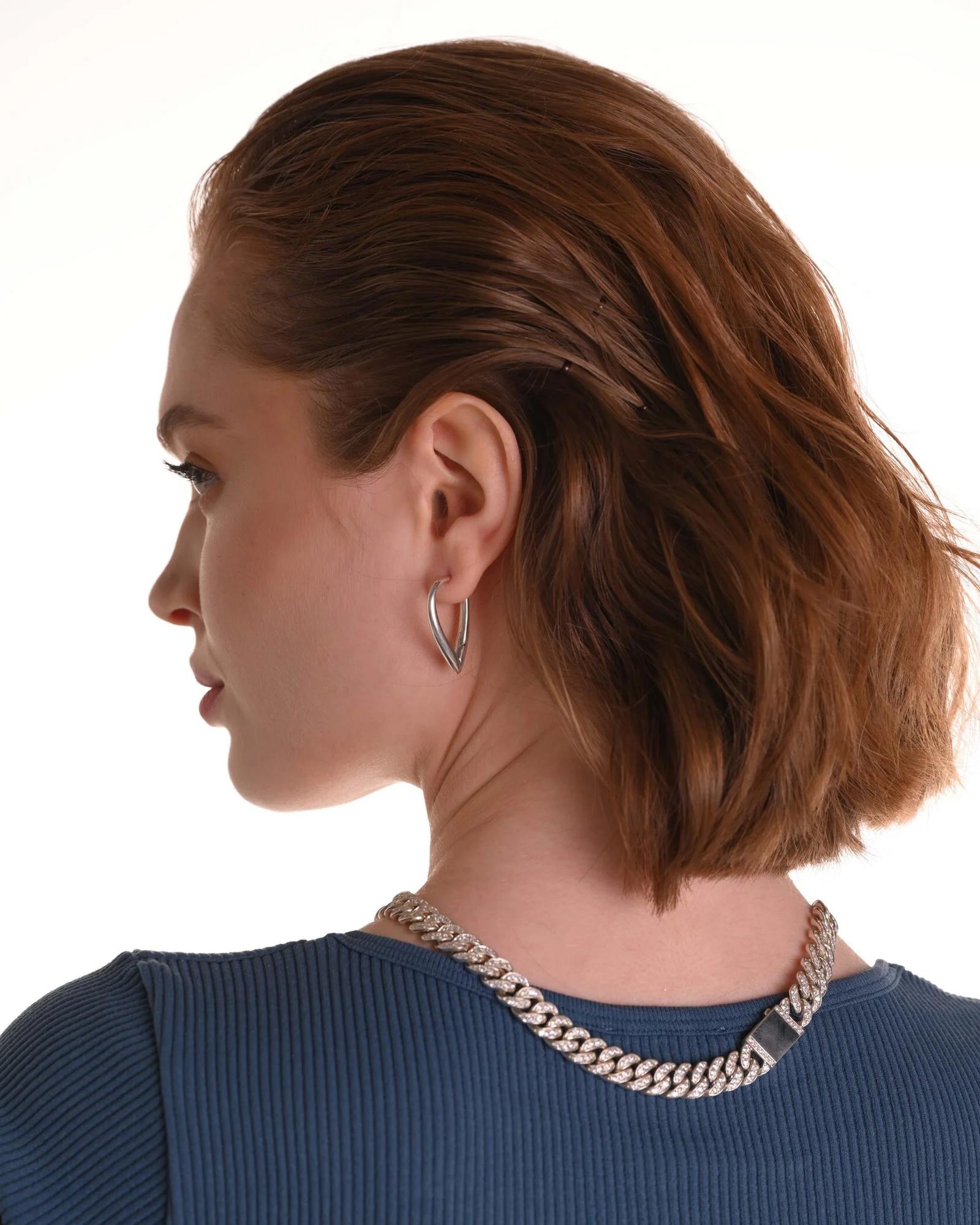 Серебряные серьги "D"