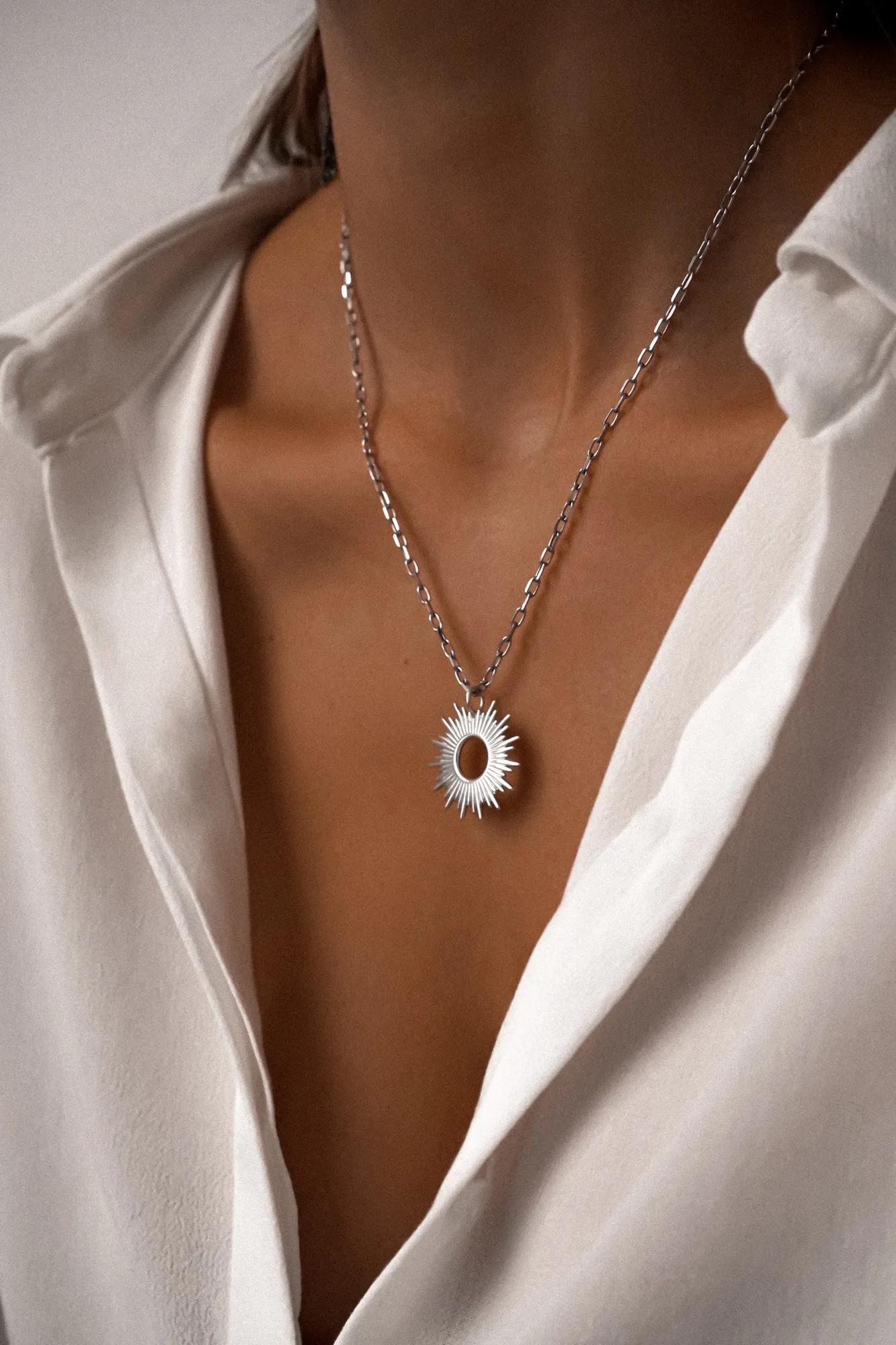 Серебряное колье Солнце-Helios