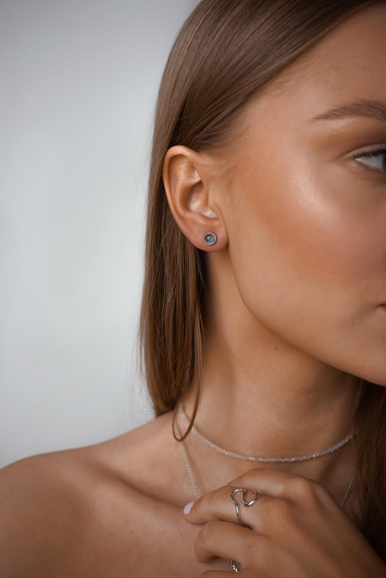 Серебряные серьги-пусеты мини Закат (Sunset) с лабрадоритом