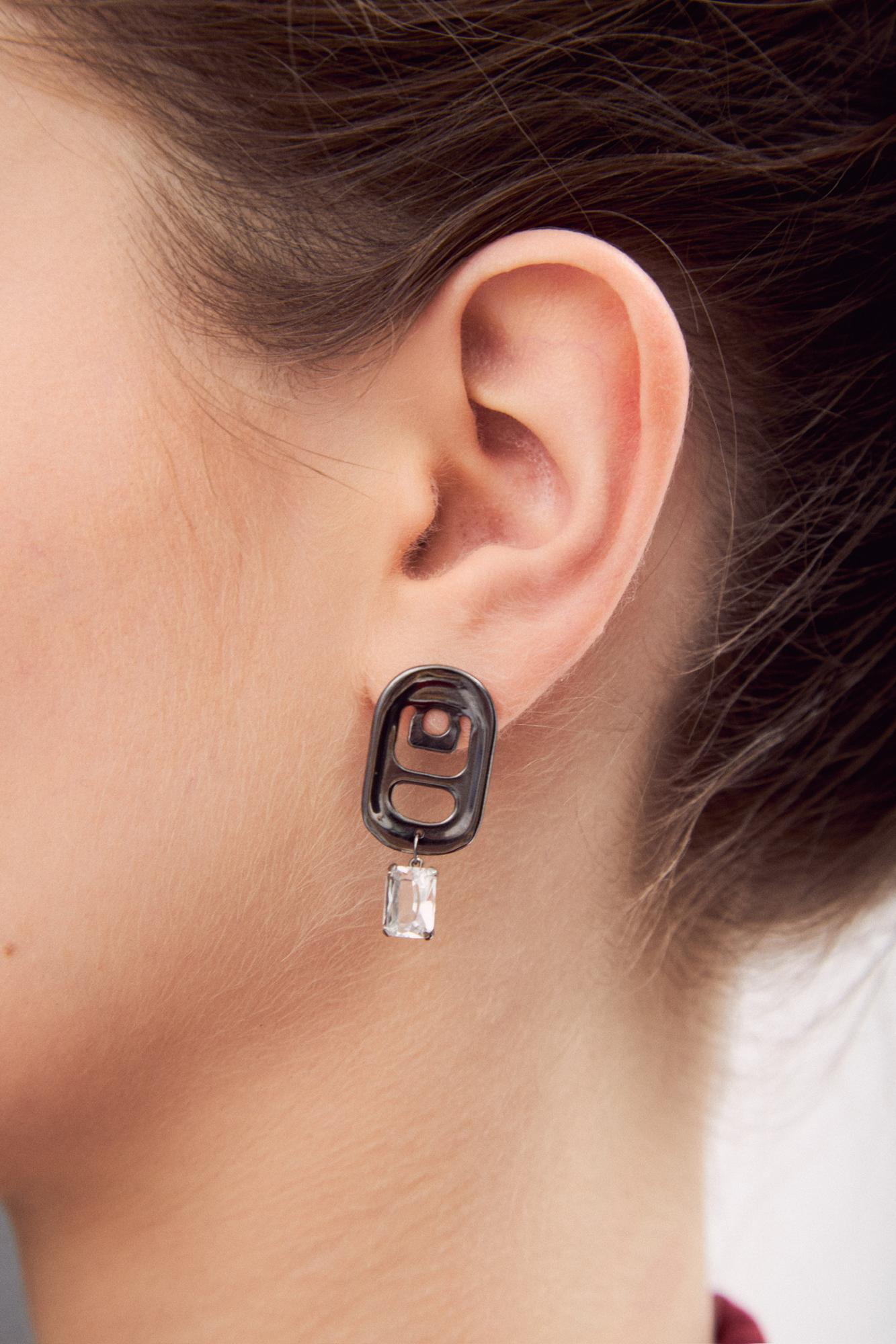 Серебряная моносерьга «Открывайся» с горным хрусталем, черная эмаль - black