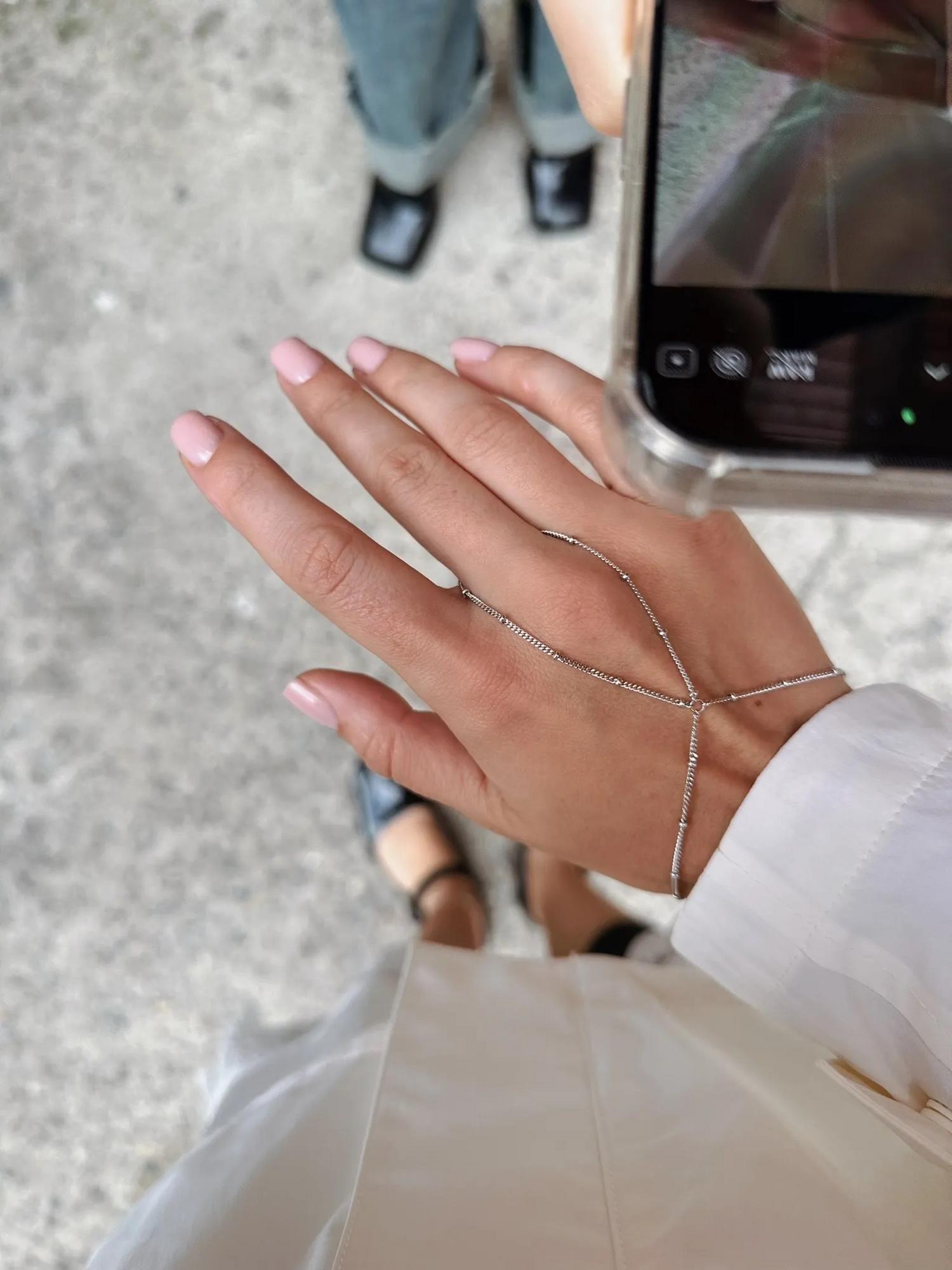 Серебряный браслет-слейв на цепочке «Точка за точкой»