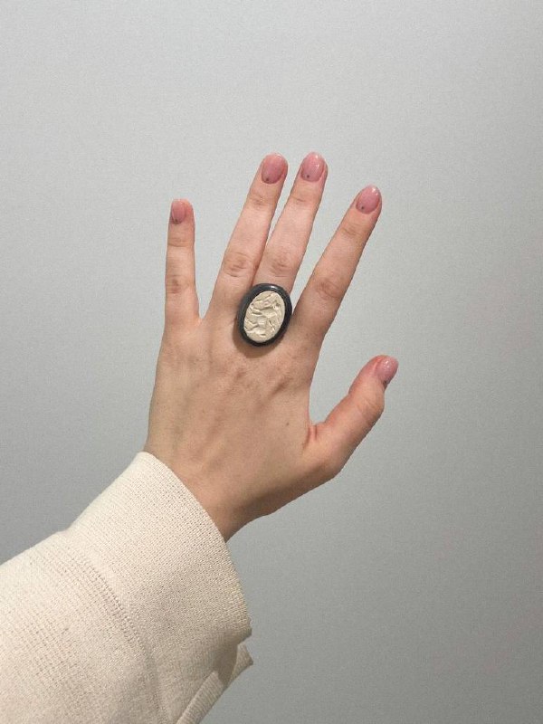 Кольцо-печатка с инталией (агат)