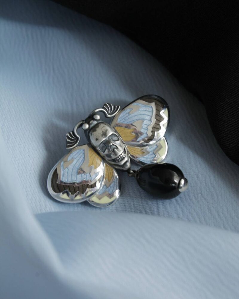 Брошь ошибка Ван Гога