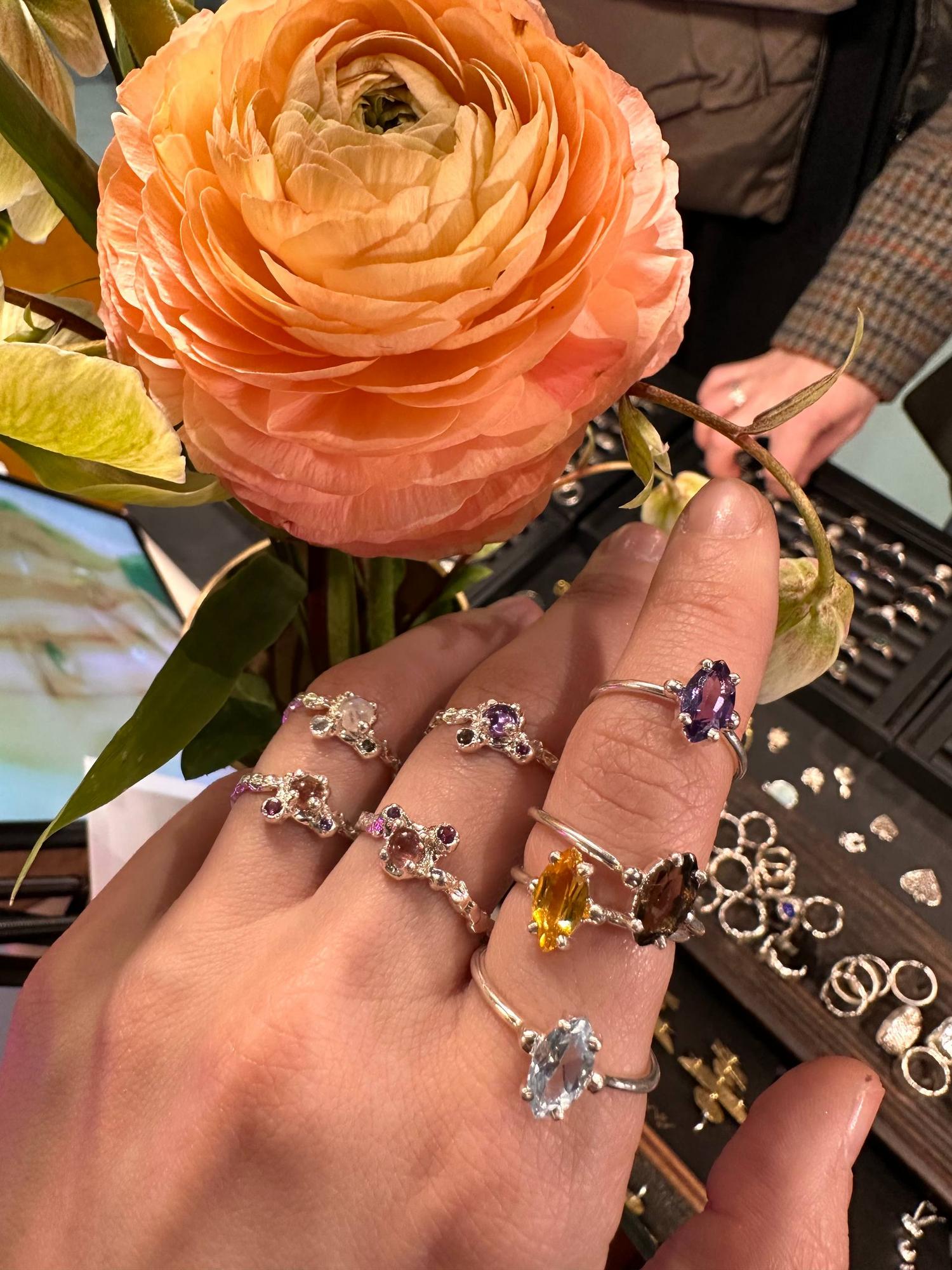 Кольцо "Маркиз" с натуральным камнем