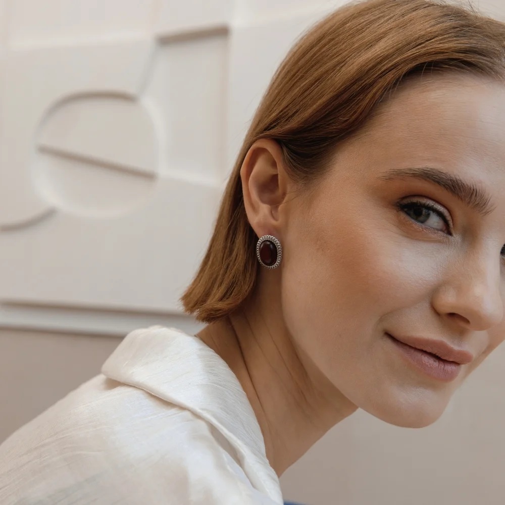 Серебряные серьги с янтарём E20011RV