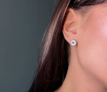 Серебряные пусеты с синими нитями E5005R012