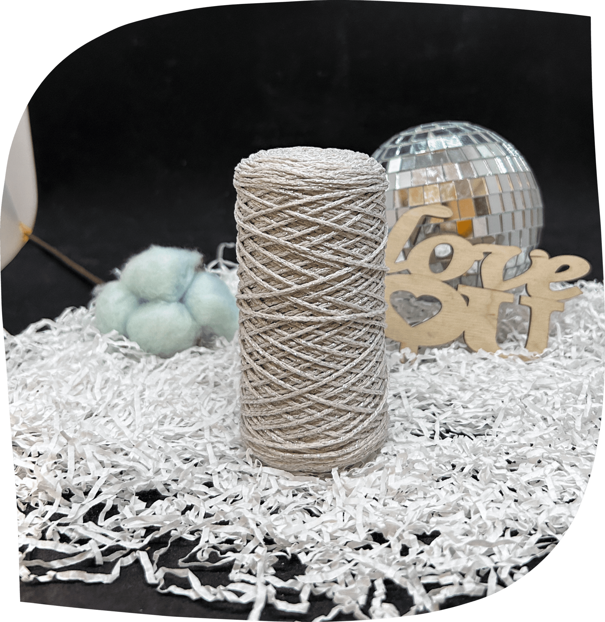 Шнур ПЭ вязаный 1 мм, 90г, 200м,  1102 – молочный+серебро