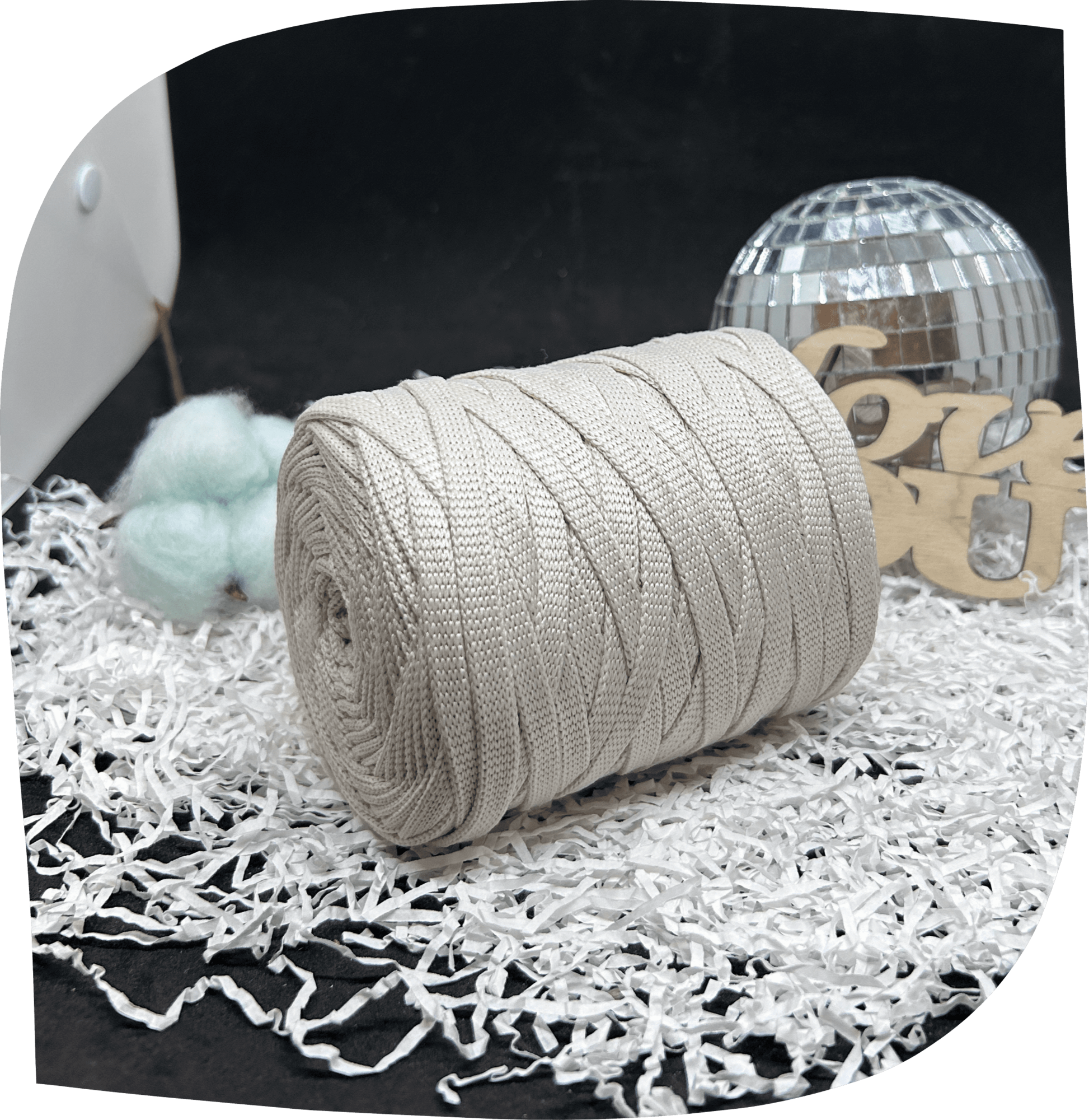 Шнур ПЭ вязаный плоский 7 мм, 200г, 60м,  4002 – молочный