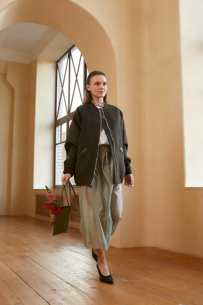 Бомбер с рукавом реглан и отделкой из кожи