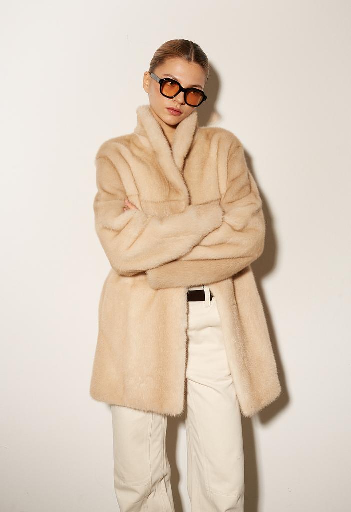 Шуба из меха норки