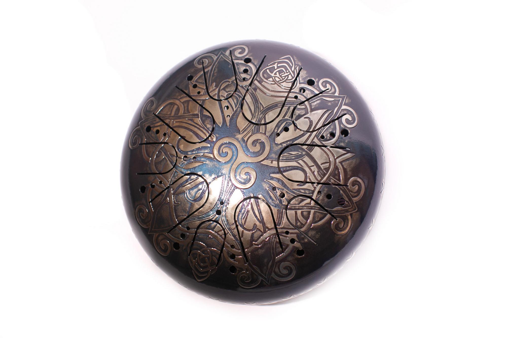 2-sided "Triskele" 30 cm (12")