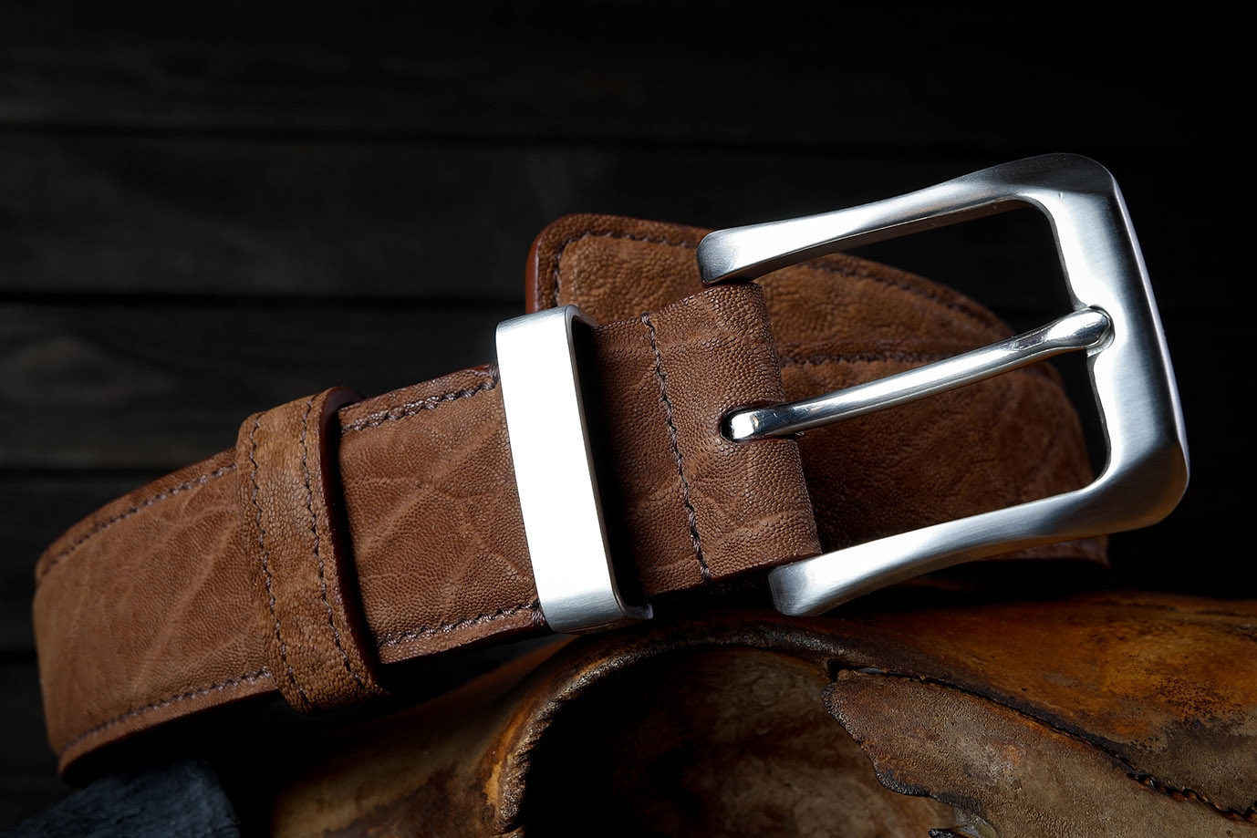 мужской ремень, кожаный ремень, для джинсов, для брюк, коричневая кожа, пряжка нержавеющая сталь,  ширина 40 мм, 4 см, ручная работа, Grossone, надежная пряжка, натуральная кожа, экзотическая кожа, необычная кожа, редкая кожа, ручная прошивка, брючный, джинсовый ремень, классический ремень, купить ремень, заказать ремень, ремень под заказ, ремень большой размер, кожа слона, необычный ремень