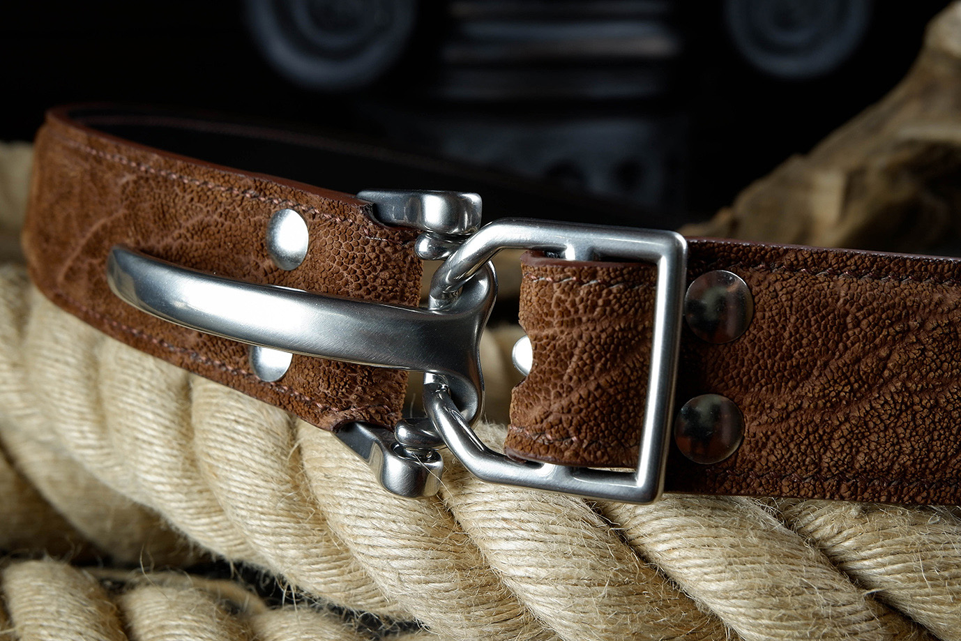 мужской ремень, кожаный ремень, для джинсов, для брюк, коричневая кожа, пряжка нержавеющая сталь,  ширина 40 мм, 4 см, ручная работа, Grossone, надежная пряжка, натуральная кожа, экзотическая кожа, необычная кожа, редкая кожа, ручная прошивка, брючный, джинсовый ремень, классический ремень, купить ремень, заказать ремень, ремень под заказ, ремень большой размер, кожа слона, необычный ремень, пряжка литлтон