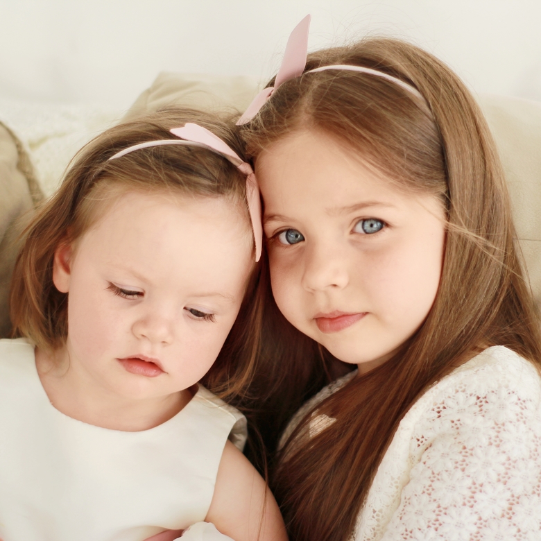 Повязка на голову "Крылья ангела" цвет светло-розовый